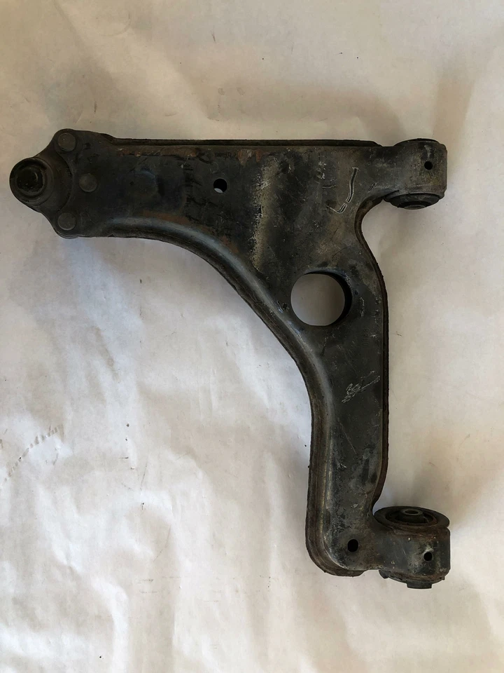 2008 - 2009 SATURN ASTRA Front Lower Control Arm Suspension Passenger Right OEM - Image 4 of 4