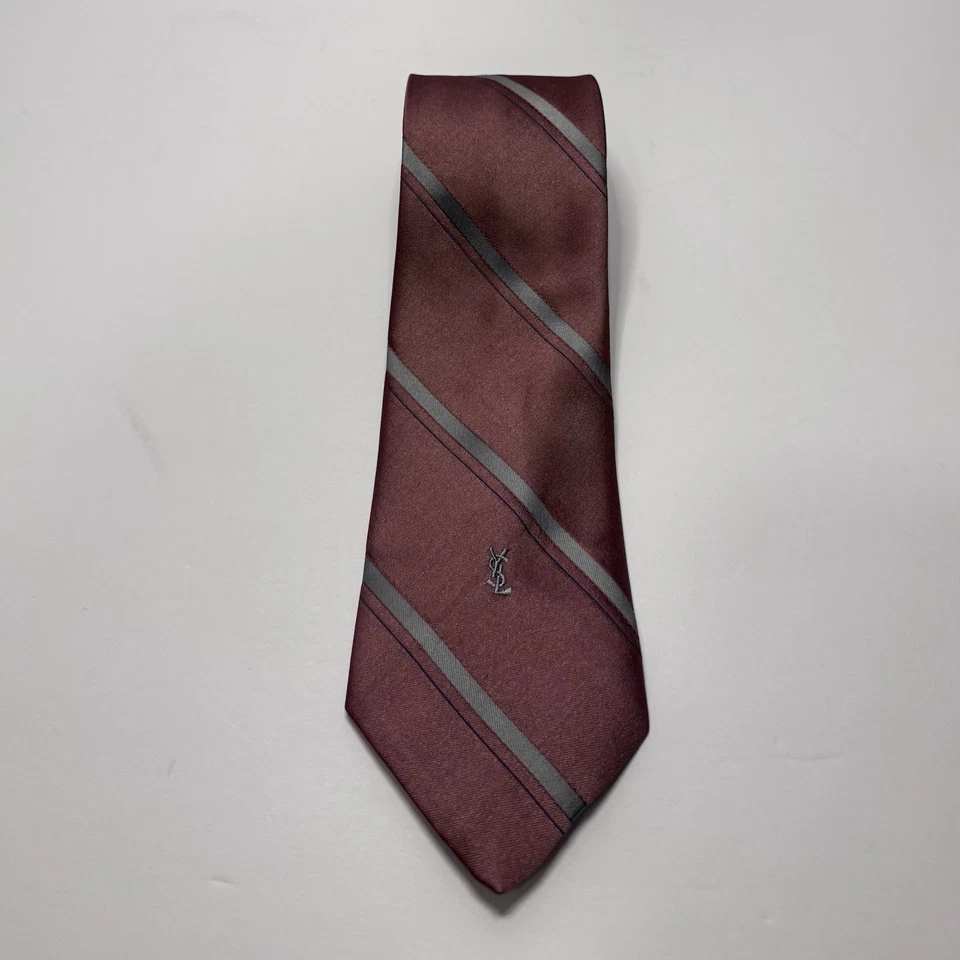 Corbata YSL Yves Saint Laurent colorete y rayas plateadas Foto 2 de 4