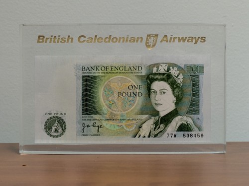 British Caledonian Airways Lucite Bank of England One Pound Note Paperweight