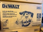 NEW DEWALT DCS565B 20V MAX XR 6-1/2" Brushless Cordless Circular Saw Tool Only