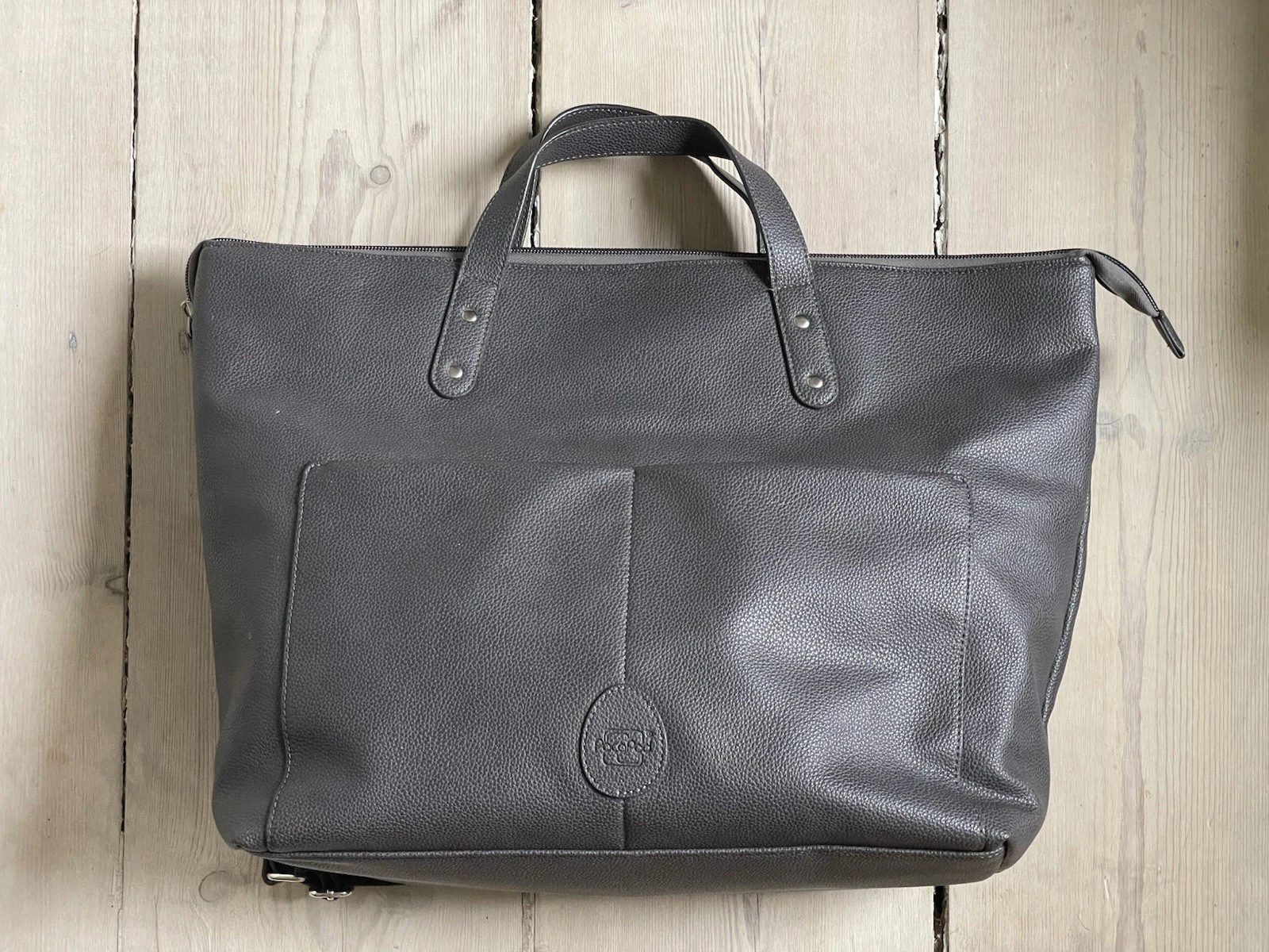 Pacapod Saunton Baby Changing Bag
Opens in a new window or tab