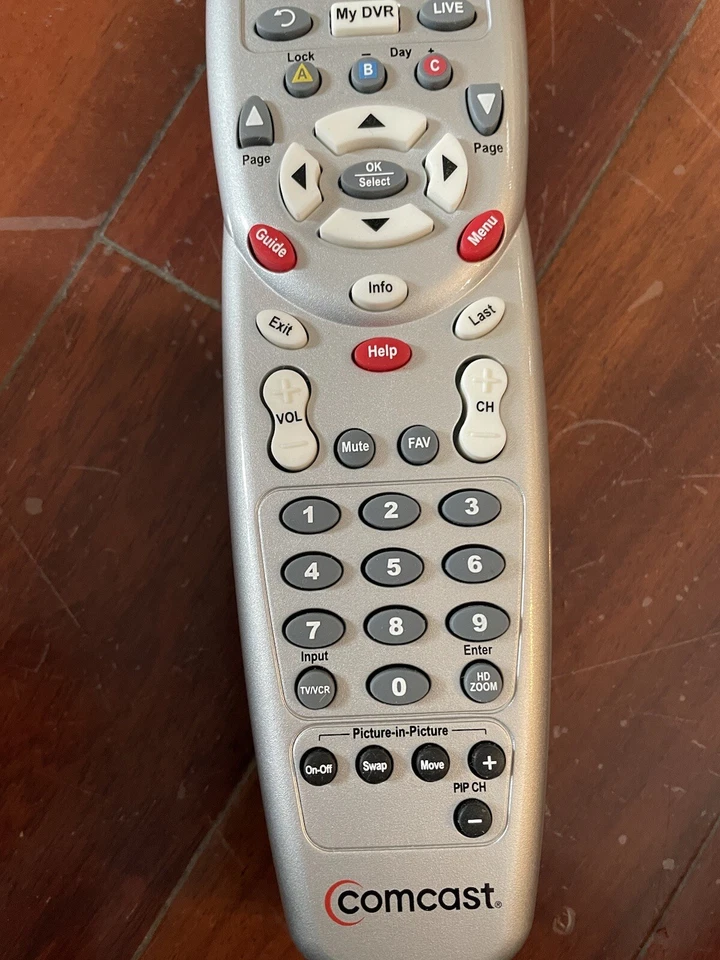 Comcast Xfinity Motorola Silver Custom DVR 3 Device Universal Remote New - Image 2 of 4
