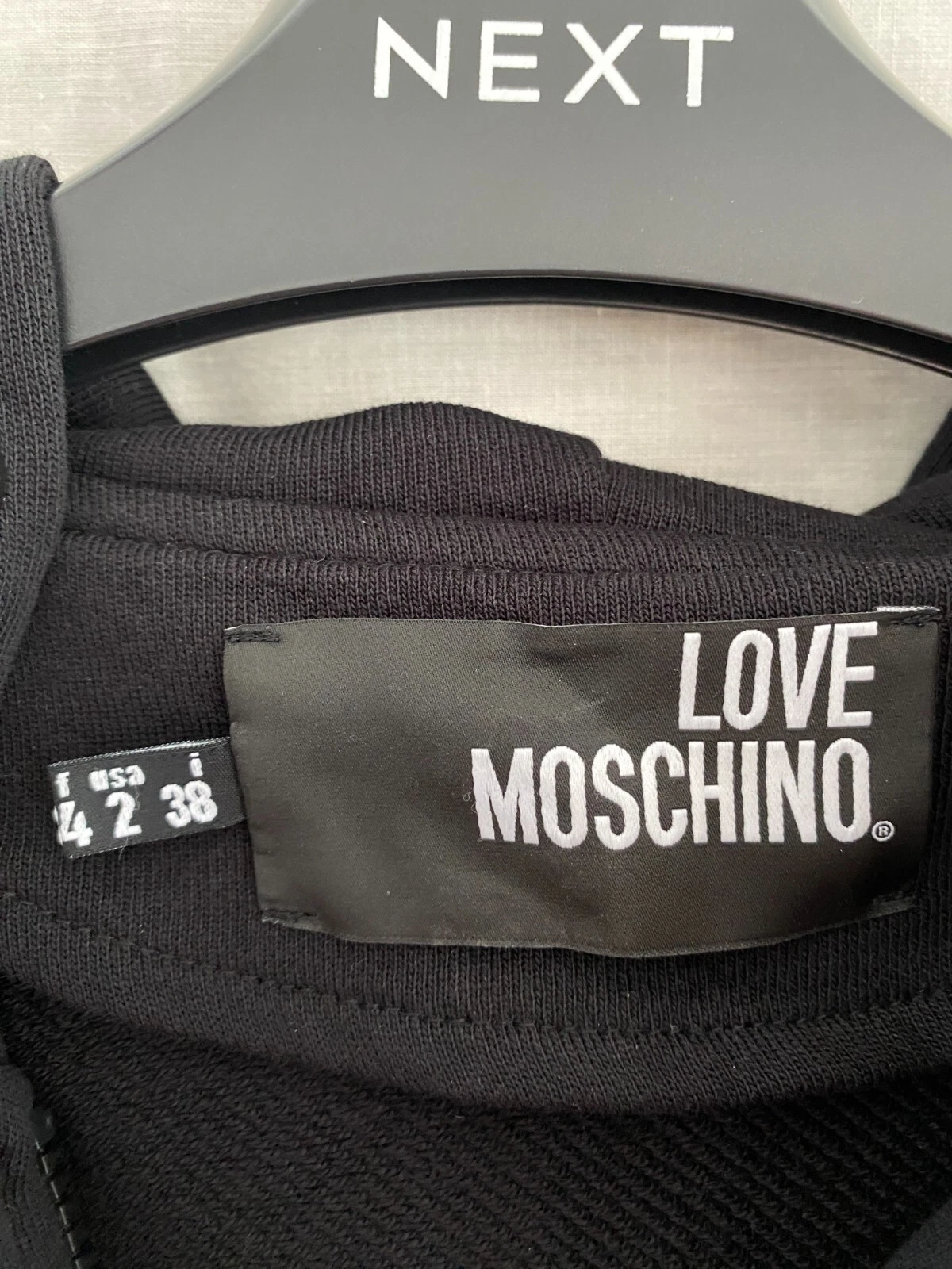 Felpa nera con cappuccio e zip intera LOVE MOSCHINO taglia 38