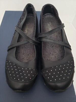 Skechers women's flat casual shoes with valcro closure, color black