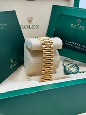 Rolex Day-Date 40 Yellow Gold Champagne Roman Dial Fluted President 228238 11