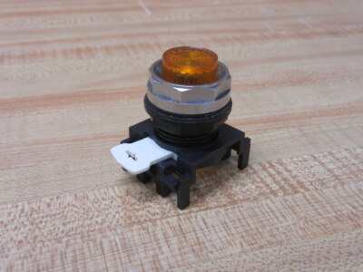 Eaton E22 TA Cutler Hammer Illum. Push Button E22TA