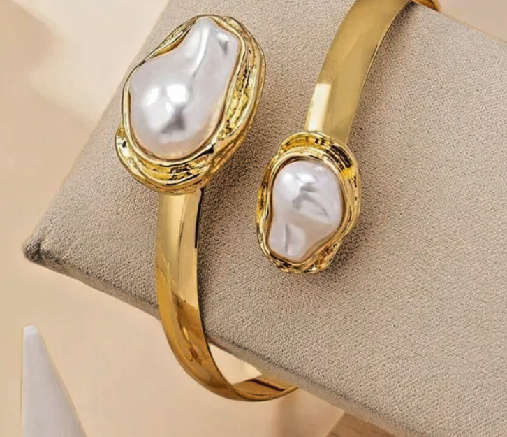 Elegant Geometric Imitation Pearl Gold Tone Bangle & Ring Jewelry Set for Women