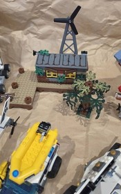 LEGO CITY SET Lot 60080 Spaceport 60068 Hideout 70656 70588 30376 70312 70317
