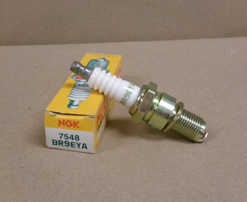 New NGK 7548 BR9EYA Spark Plug