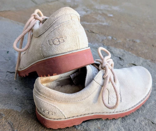 Scarpe con cravatta UGG unisex giovani US 2 EU 32 pelle scamosciata marrone Oxford foderate sherpa