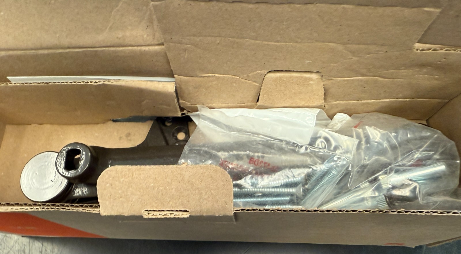 LCN 4111AVB RH TBSRT DKBRZ/695 (DARK BRONZE)