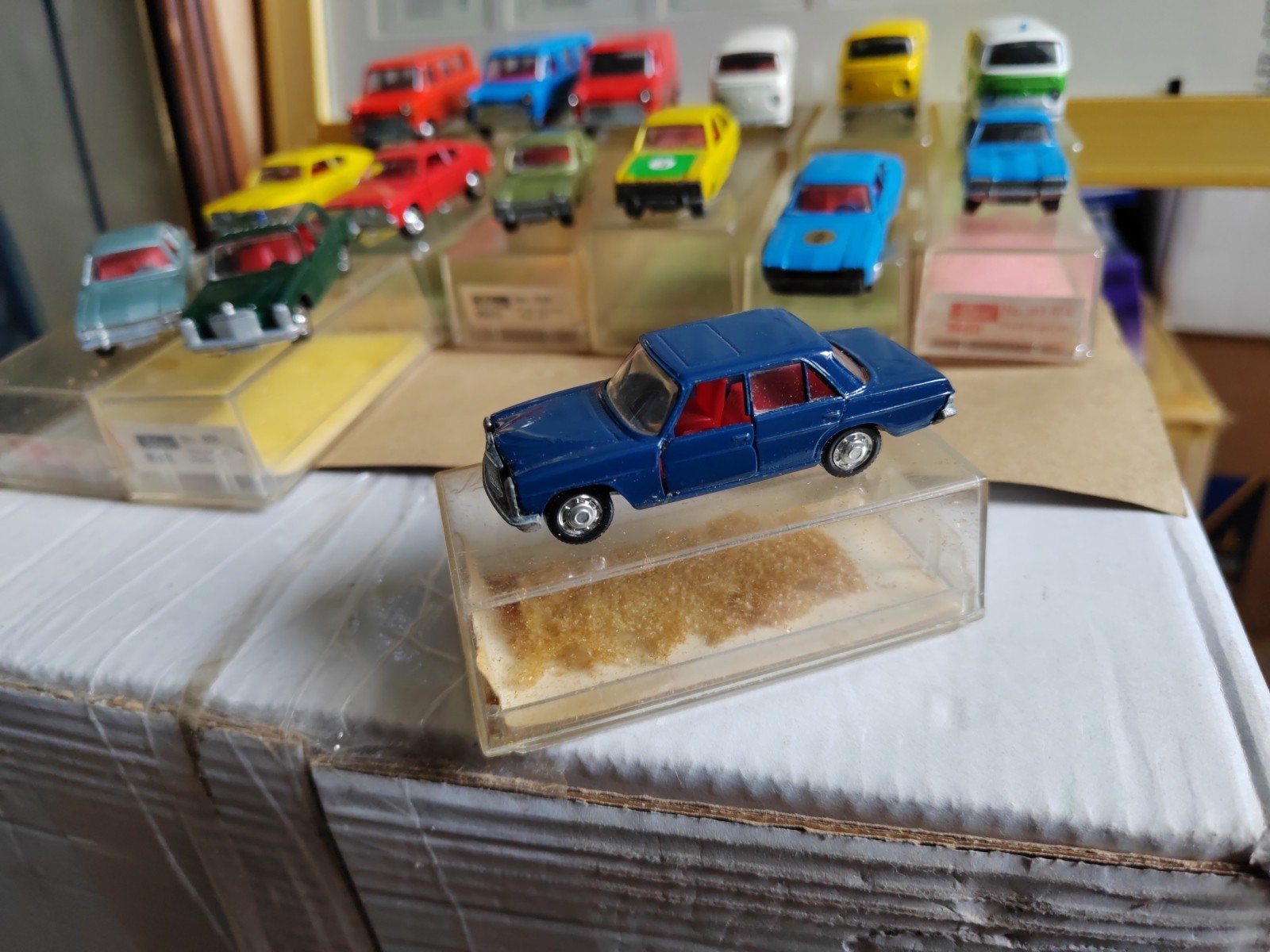 Schuco Mercedes 200 1:66 805