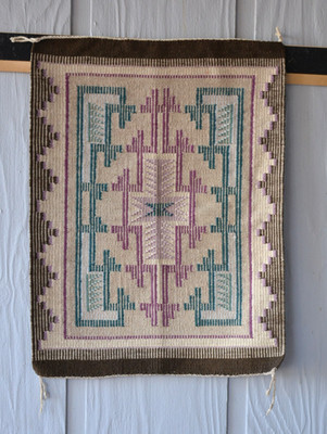 Vintage Coal Mine Mesa Raised Outline Navajo Rug -- 24.5'' x 18.5''