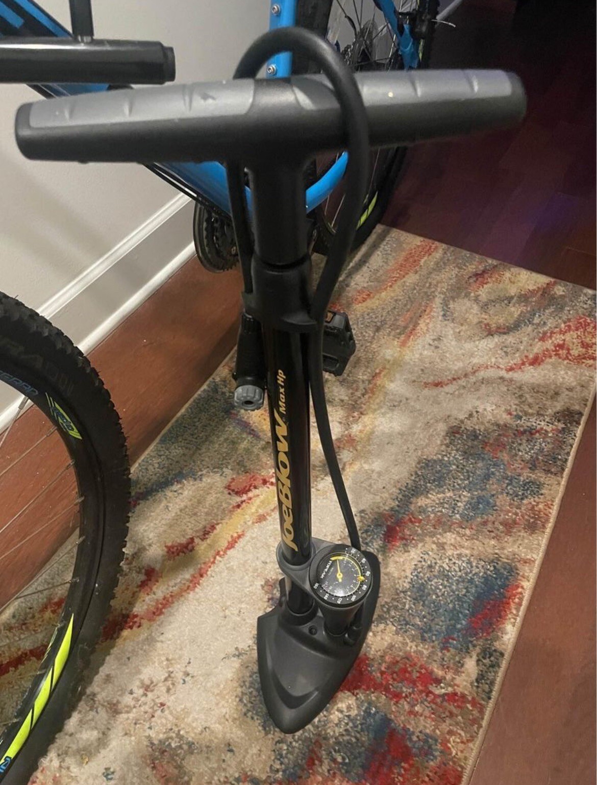 GT Men's Aggressor Pro Mountain Bike Outdoor Sports Biking Cycling