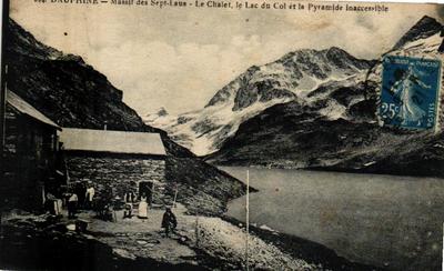 DAUPHINE - Massif des sept-laus - The chalet, the lake and the pyramid inaccessible