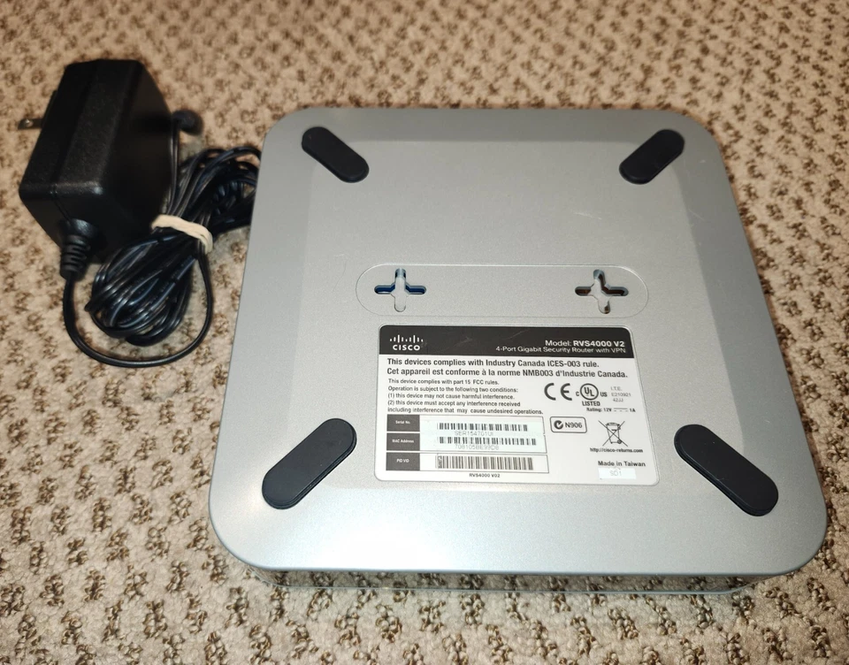 Cisco  HOME OR BUSINESS   ( RVS4000 V2)  4-Port Gigabit Security Router - Image 3 of 3