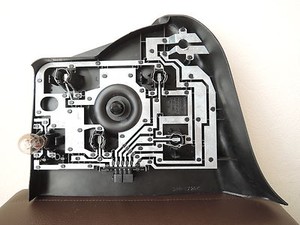 LAMPENTRÄGER links + BMW 3er E36 Compact + Birnenhalter Rückleuchte + 9404428