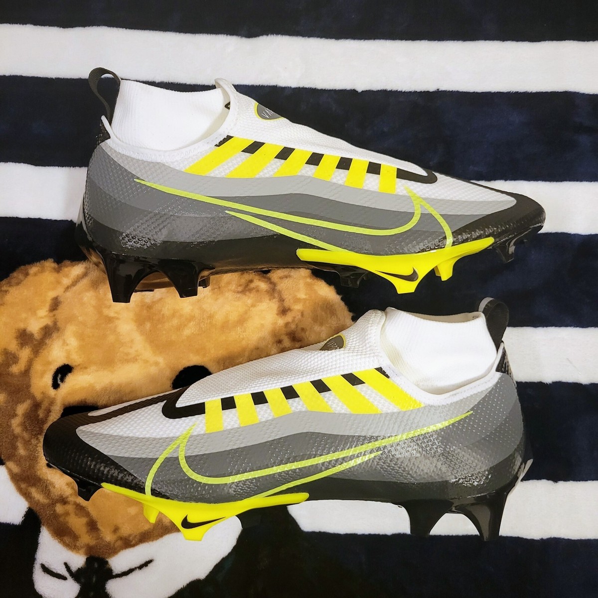 New Men Nike vapor Edge Pro 360 Neon Football Cleats Sz 14US (S128) DQ3670 071 Nike Vapor Edge Pro 360 Football Soccer Cleats Grey Volt Men  main image 3