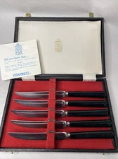 Lot of 5 Kirk & Matz Sheffield England Black Handle Steak Knives In Case