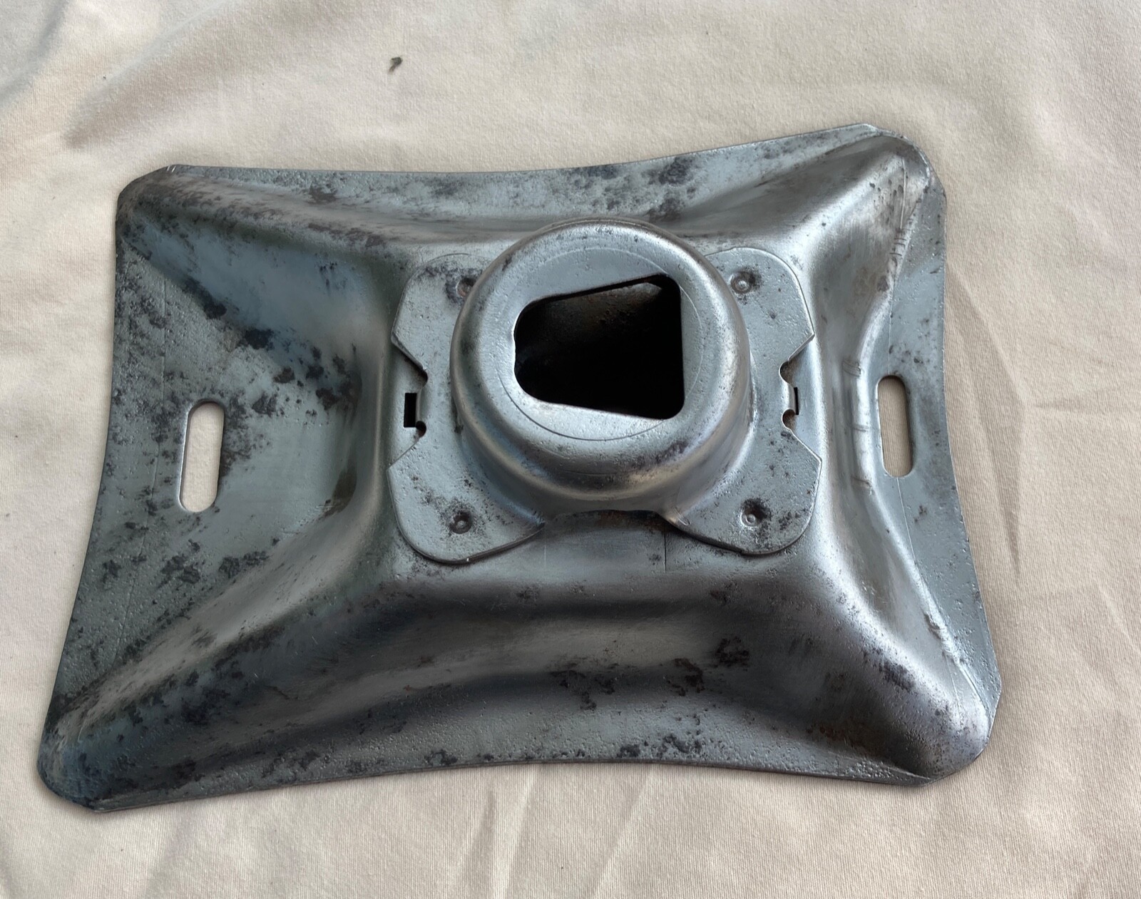 GM # 3866476 Vintage Bumper Jack Base Foot Pad Stand | eBay 