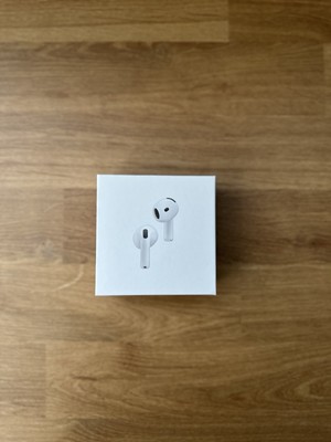 Apple AirPods (4th Generation) With Active Noise Cancellation