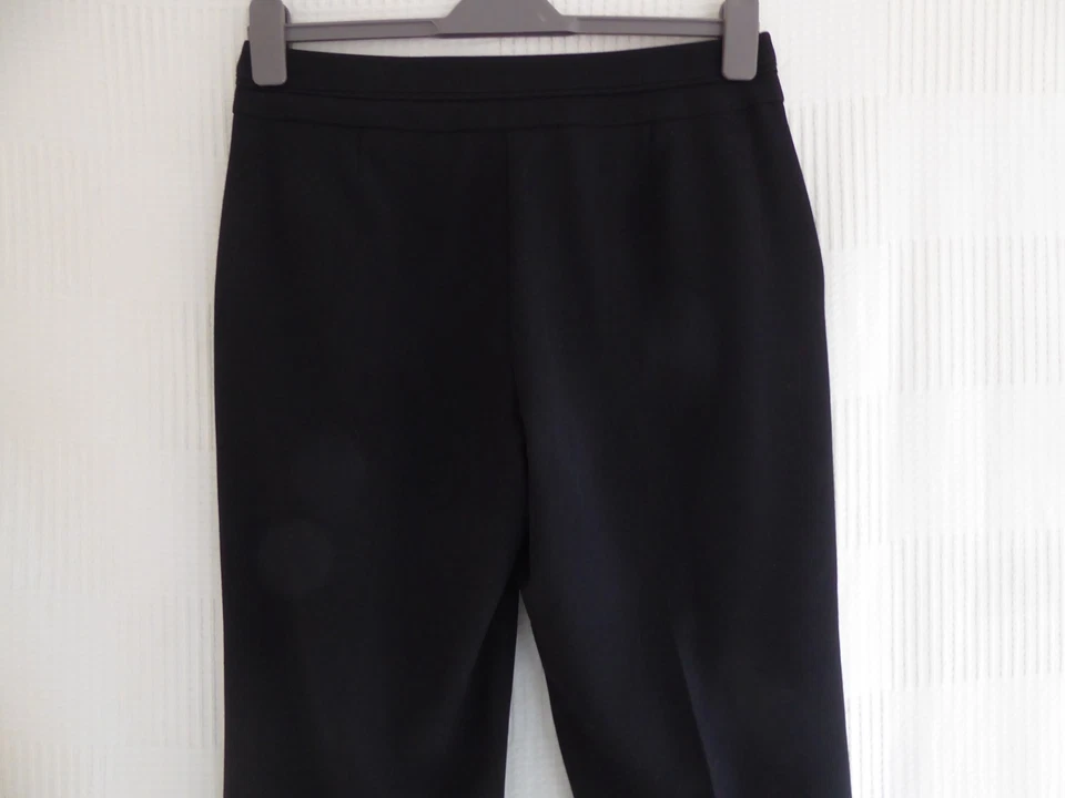 David Emanuel black straight leg trousers W 32" i'leg 29.5" Size 12 - Image 4 of 4