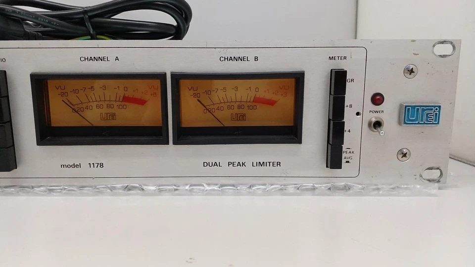 Urei 1178 Stereo Dual Peak Limiter Compressor - Image 3 of 4