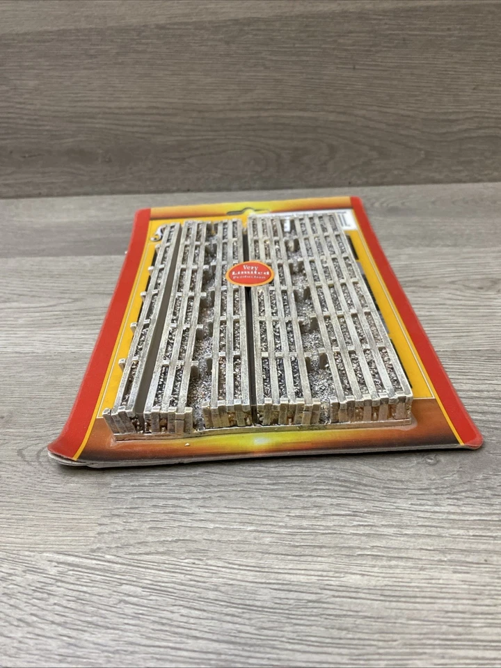 NEW HO Chooch Enterprises #8316 Stepped Timber Retaining Wall - Image 4 of 4