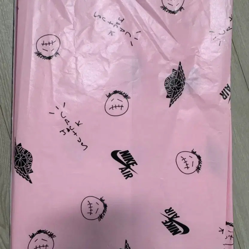 Nike Air Jordan 1 x Travis Scott Retro High OG SP Mocha, Size 295