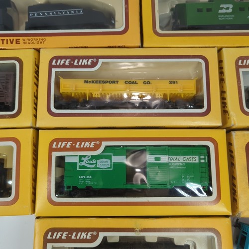 LOTTO 14 modellini Power Life Like Bachman scala HO locomotive vagoni merci - Foto 6 di 9