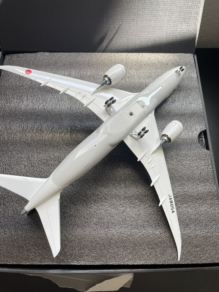 Phoenix Models All Nippon Airways ANA Boeing 787-8 1:200 Phoenix Models All Nippon Airways ANA Boeing 787-8 1:200