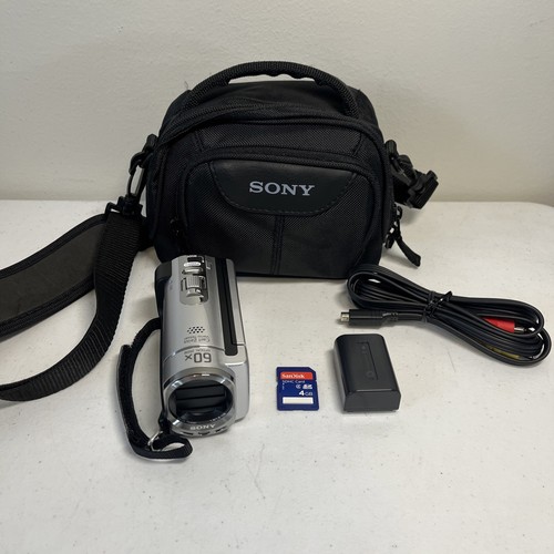 (L) Sony HandyCam DCR-SX44 Camcorder Silver W/ Battery No Charger