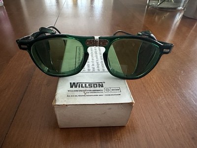 Willson CONTOUR-SPEC 6 3/4  Green Safety Glasses - Safari VINTAGE - ORIGINAL BOX