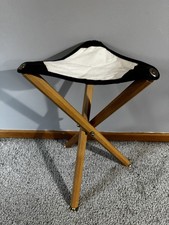 New  Plein Air Artist Camping Folding Stool Solid Wood Legs Nice 