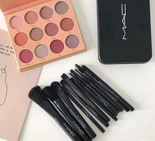 Travel-sized Mac Makeup Brushes In An Iron Box Set Travel-sized Mac Makeup Brushes In An Iron Box Set