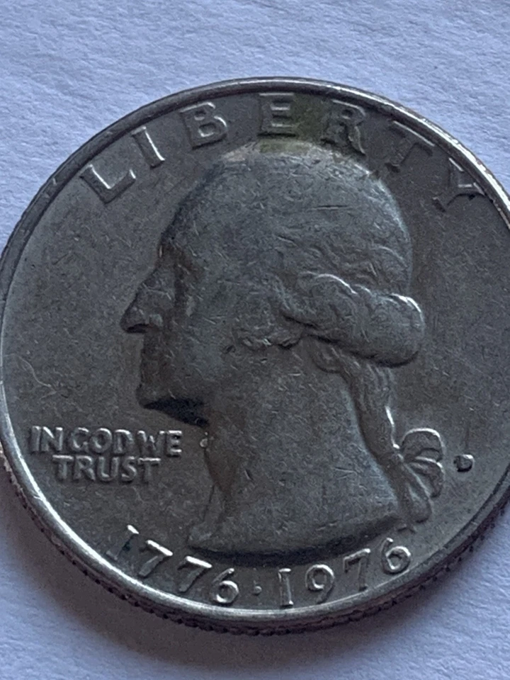 Cuarto del Bicentenario de Estados Unidos 1776-1976 D, raro relleno marca de ceca regular Foto 2 de 3