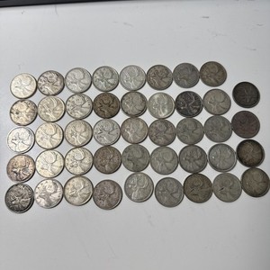 Lot Of 44 Canadian Silver 25 Cents Coins   HH