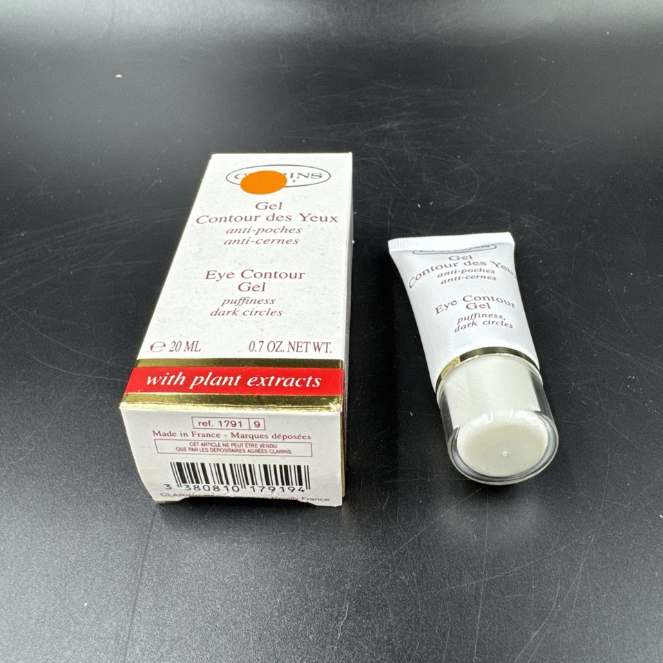 CLARINS PARIS EYE CONTOUR GEL - PUFFINESS DARK CIRCLES WITH PLANT EXTRACT 0.7oz - Image 3 of 3