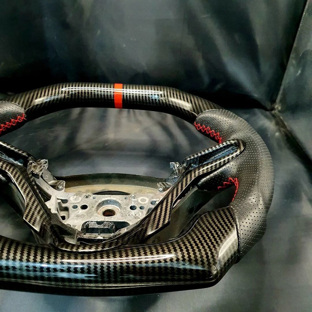 HONDA CIVIC FD2/FN2 Top & Bottom FLAT Steering Wheel With Carbon Fiber