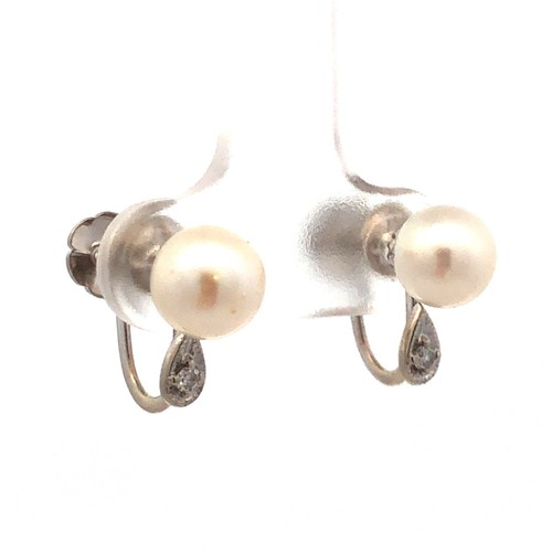 Estate 14K White Gold Round White Pearl Diamond Accent Screw Clip-on Earrings - Picture 2 of 9