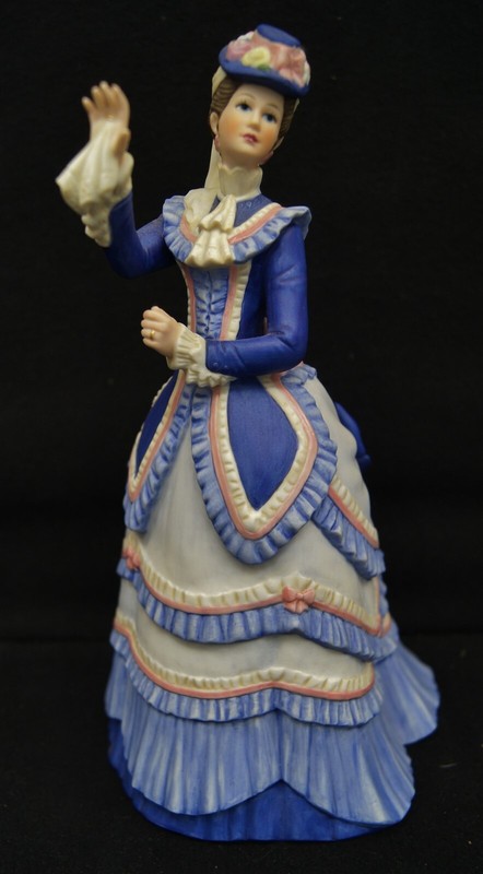 LENOX Porcelain Figurine 8.5" Grand Tour With Original Box