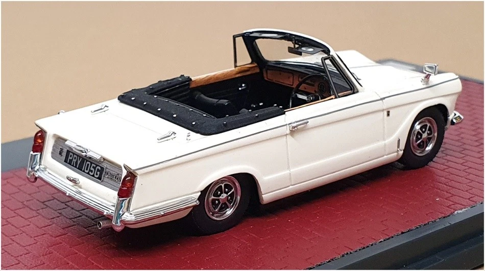 Triumph Vitesse MkII Convertible Matrix escala 1/43 MX41902-031 - 1968-71 - Blanco Foto 2 de 4