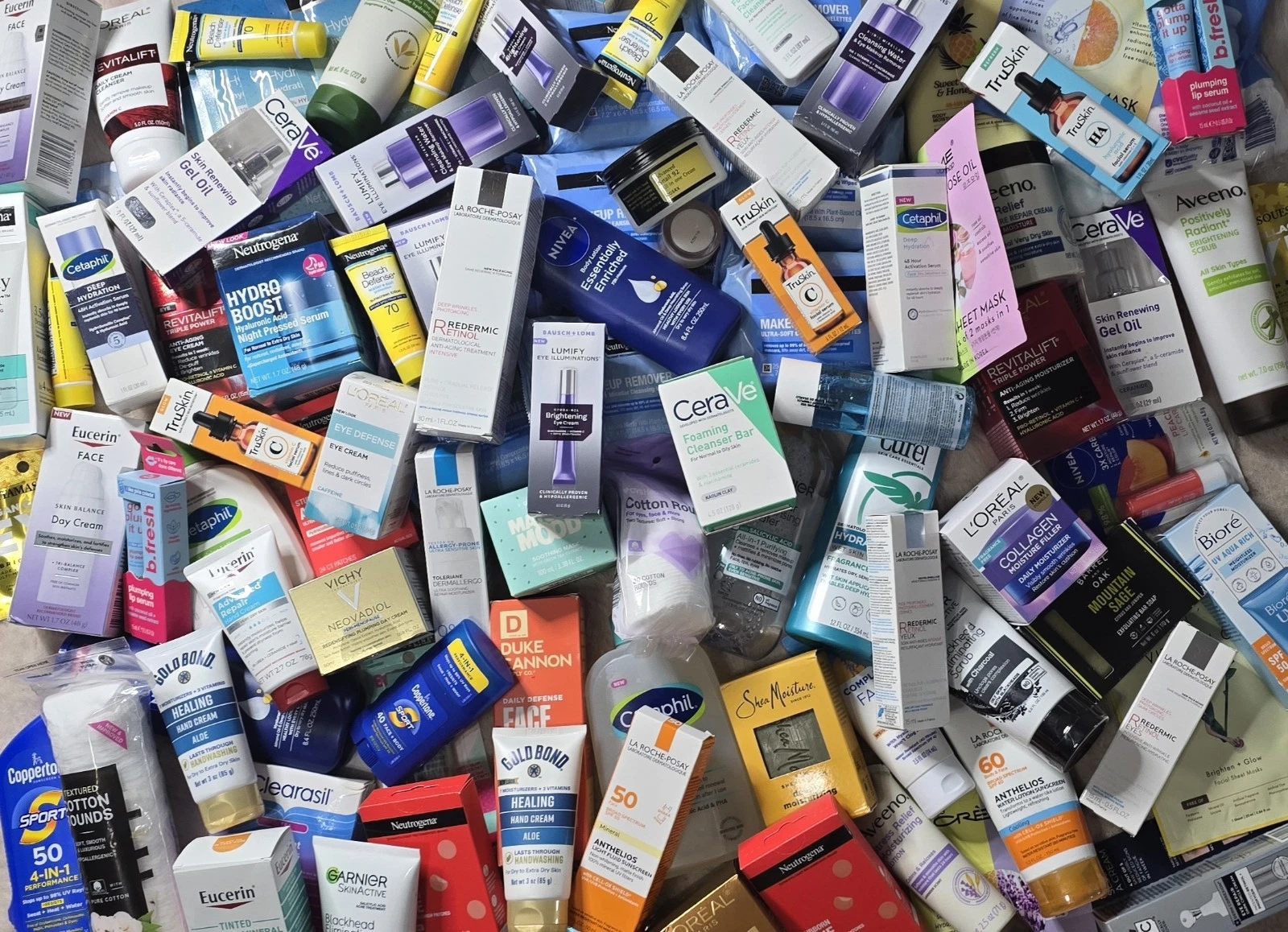 Mystery $75+ Value Lot Bundle Womens Skincare Mixed Brands Luxury and Drug Store
Opens in a new wind