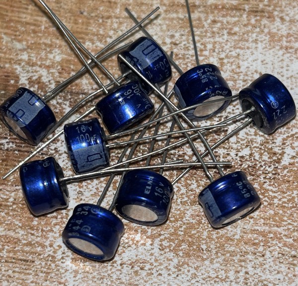 10pcs ELNA 8x5mm Blue Low Profile Audio Capacitor 16V 100uF for DIY HIFI 8x5 mm