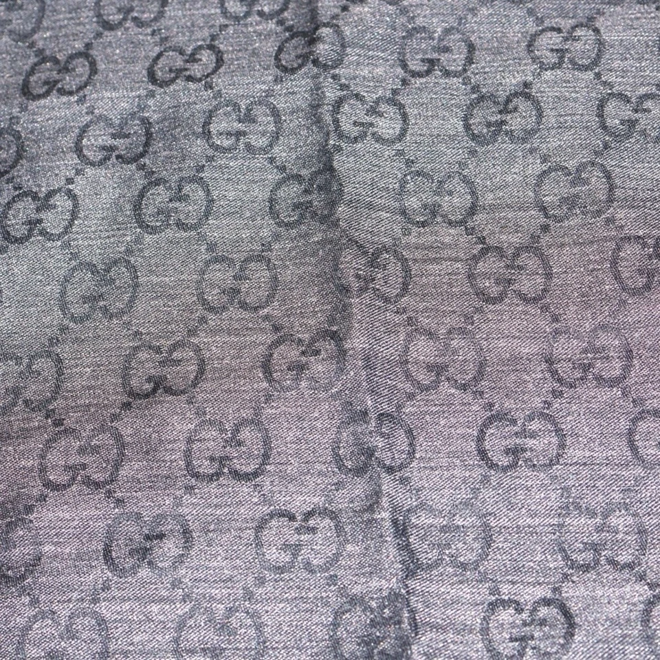 GUCCI GG Patrón Bufanda Gris Algodón × Seda Usado 0af018bf5d94b5c48c8e91a52aa0b056 Foto 2 de 4