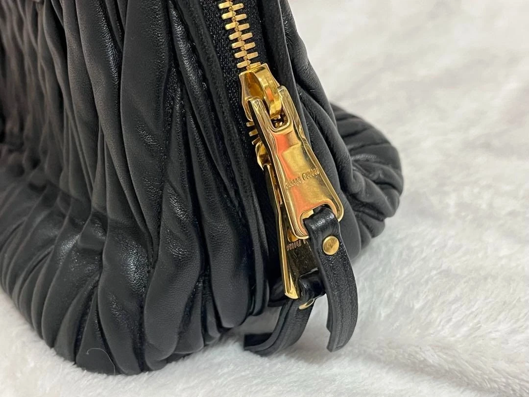 Borsa a mano MIU MIU Matelassé 2 vie borsa a tracolla in pelle nera con dust bag tracolla