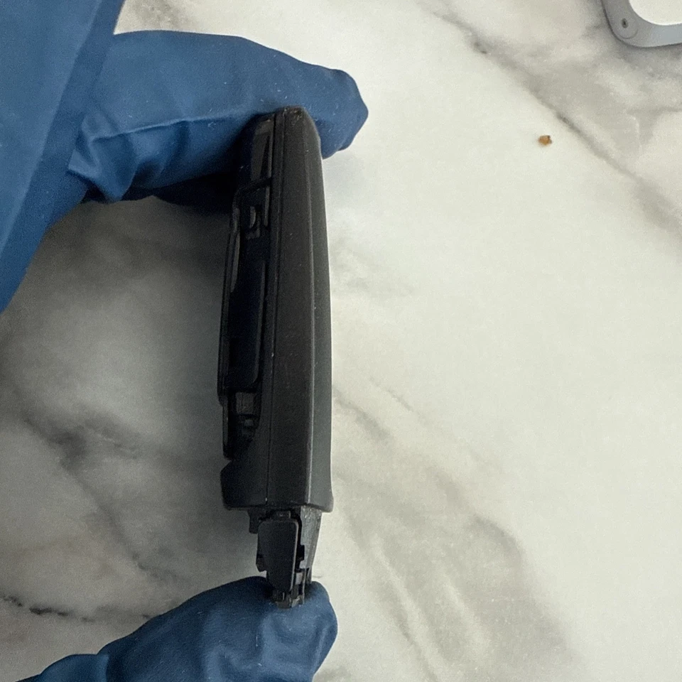 OEM 2016 - 2022  Audi A4 A5 A6 A7 Q3 Q5 Q7 Smart Key FOB FCCID : IYZ-AK1A - Image 4 of 4