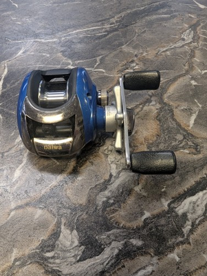 #ad Daiwa Samurai 100L 6X Mag Force Baitcast Reel Left Retrieve 6:2:1 Gear Ratio $29.98
