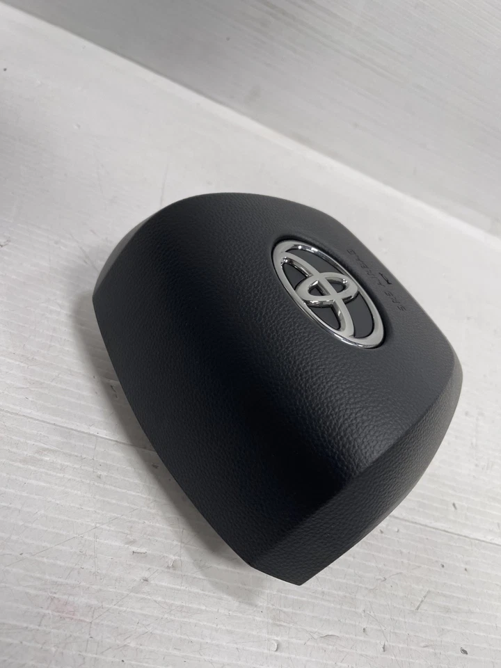 TOYOTA HIGHLANDER 2020 2021 2022 2023 DRIVER SIDE STEERING WHEEL AIRBAG OEM/ Foto 2 de 4