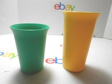 Vintage Tupperware Lot 2 Of Yellow  Green Kids Cups 109  2874  No Seals  